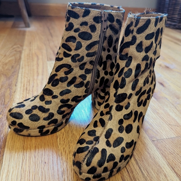 Jeffrey Campbell Luxi Leopard Fur Boots size 5.5 - Picture 2 of 9